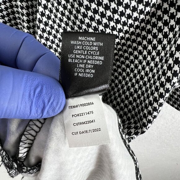Torrid Womens Mini Stretch Satin Houndstooth Tuxedo Dress size 16 or 1X NWT - Picture 7 of 9